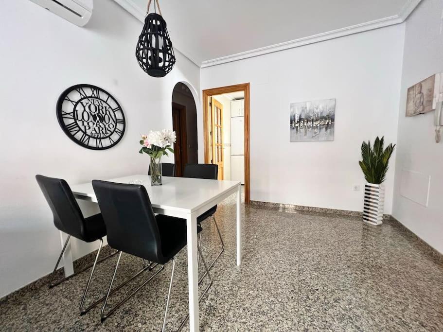 Apartment Centrico Y Junto Al Mar! *